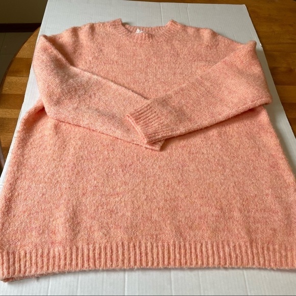 Sadie and Sage, confetti style oversized sweater, super soft, size M - Picture 3 of 7